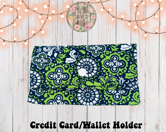 Green Floral Snap Fabric Closure Credit Card/Wallet Holder